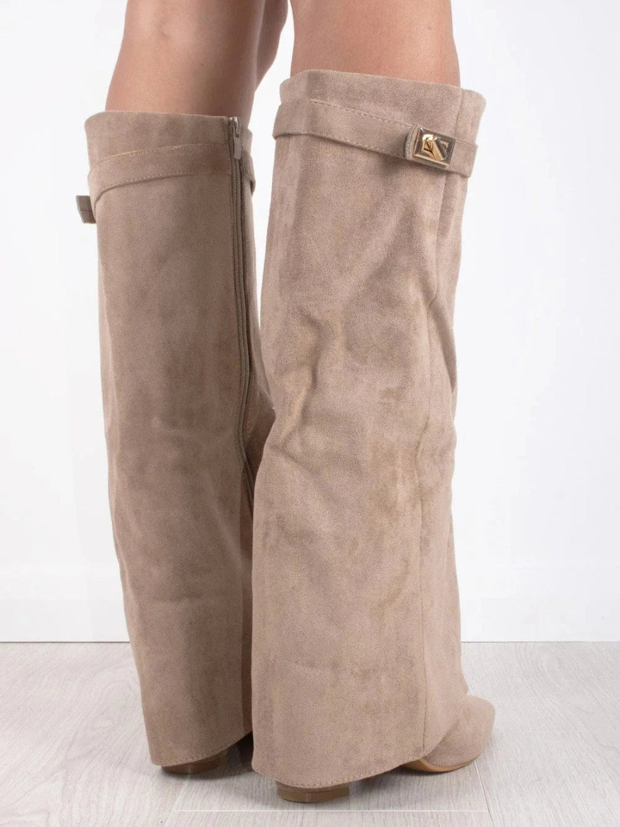 Bottes femme coupe slouchy à talon haut, fermeture zippée imitation daim