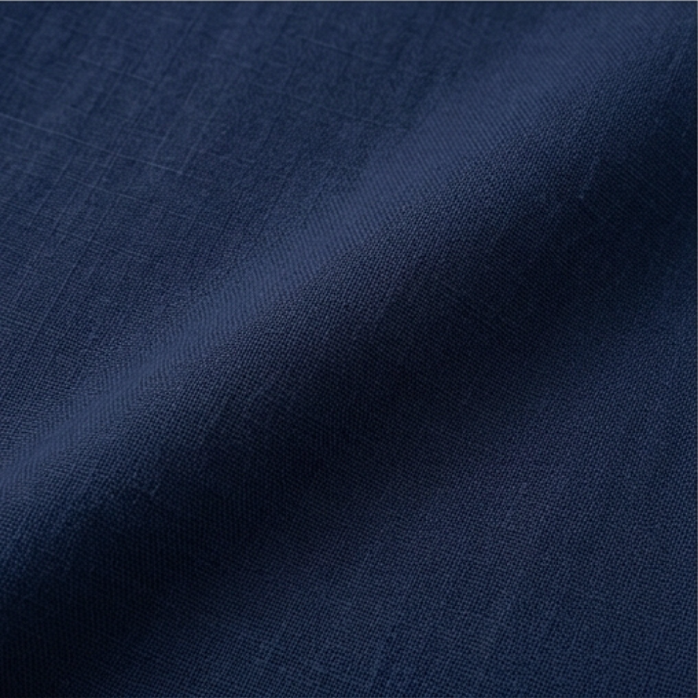 Linora | Blouse Col V à Ourlet Courbé