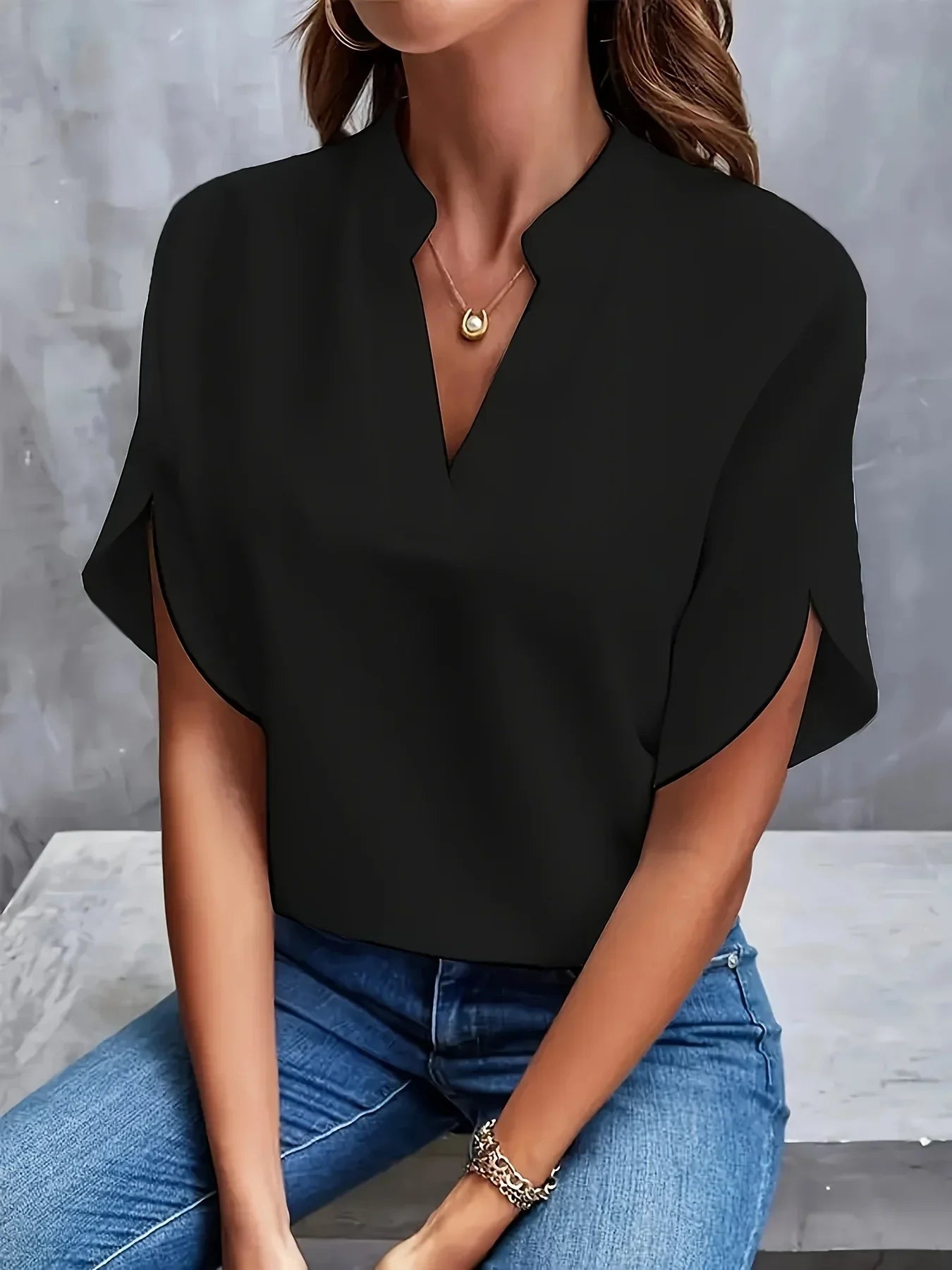 Virginie | Blouse Bleu Ciel Col V