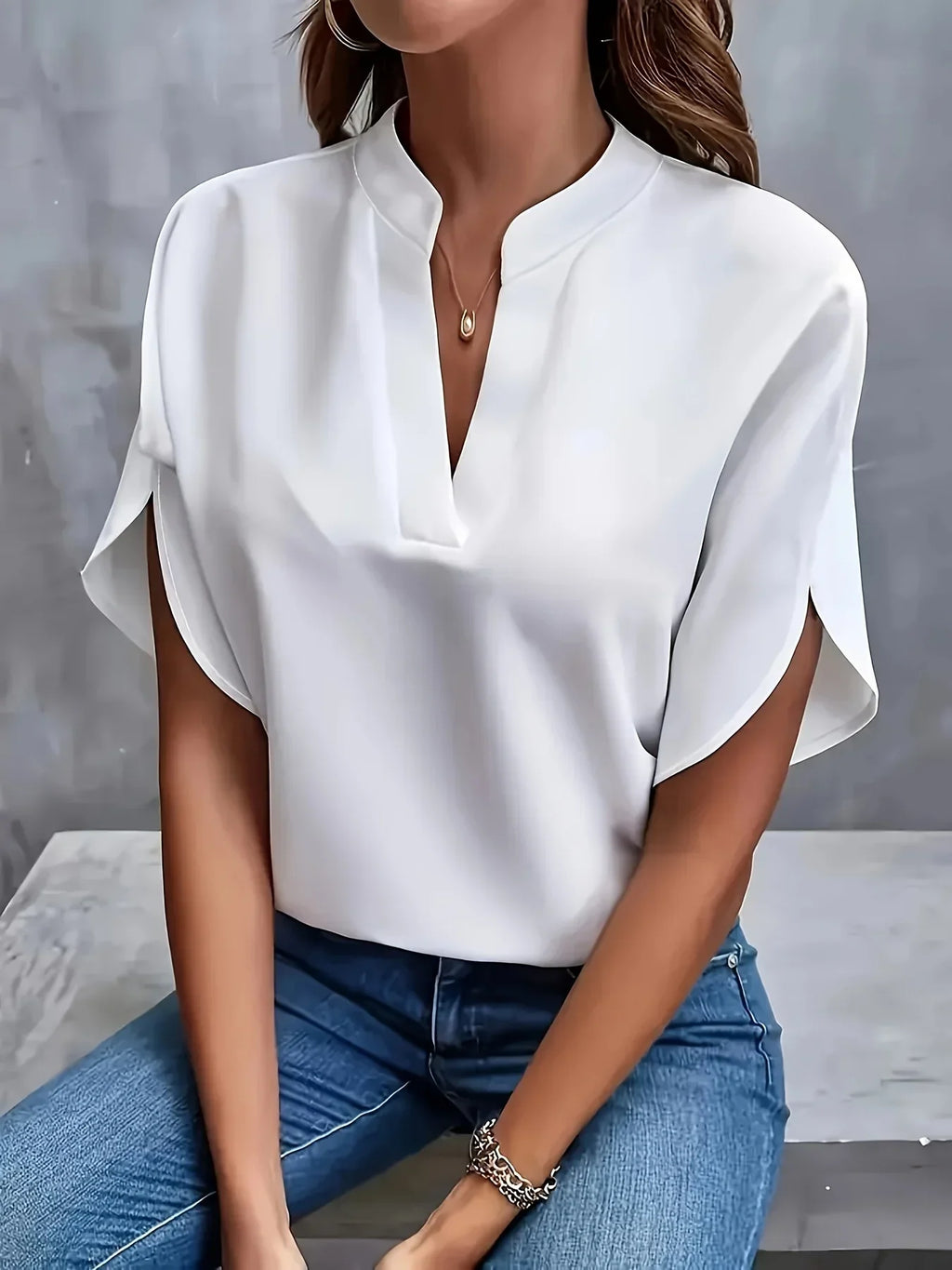 Virginie | Blouse Bleu Ciel Col V