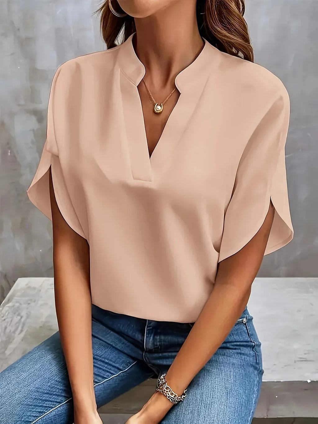 Virginie | Blouse Bleu Ciel Col V