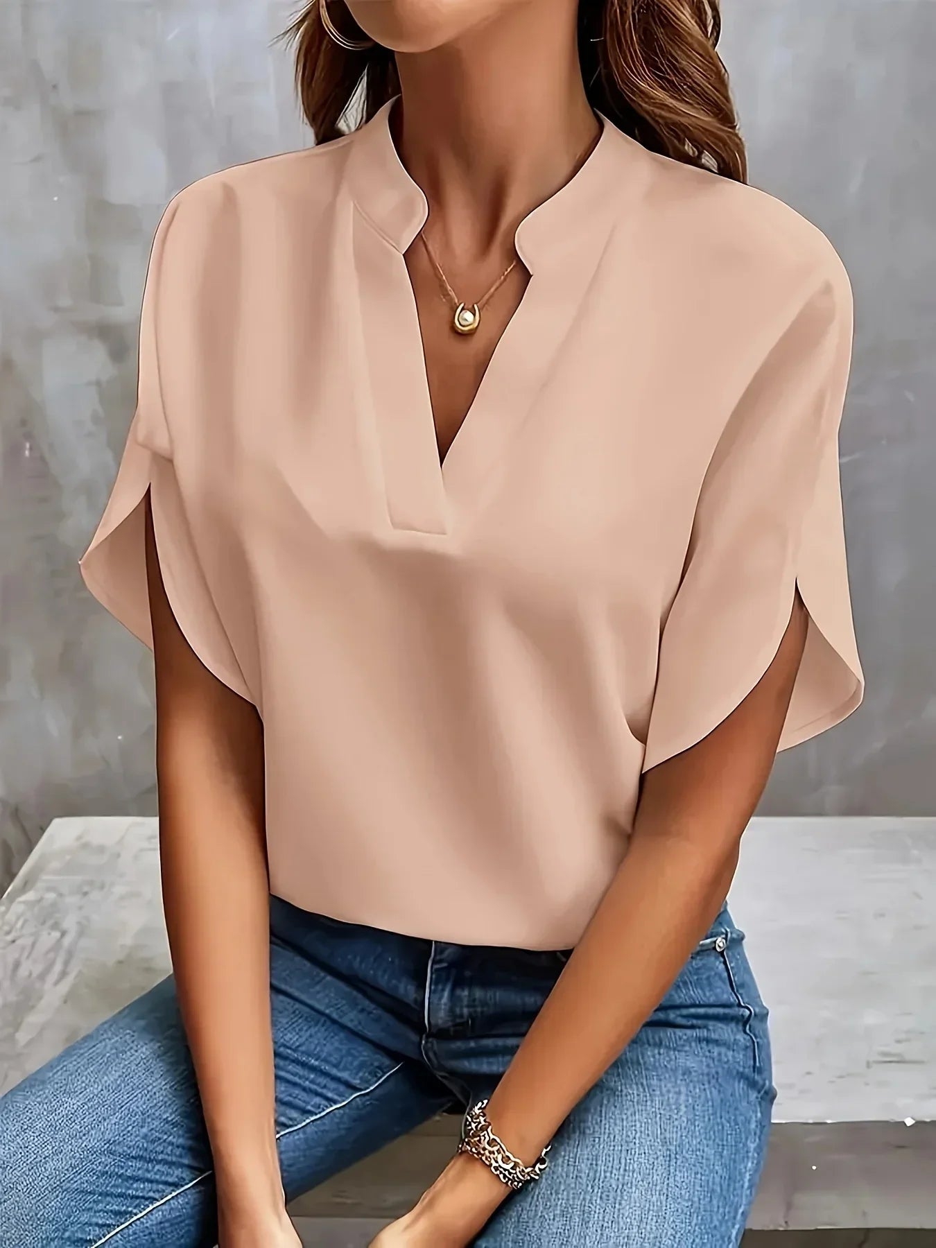Virginie | Blouse Bleu Ciel Col V